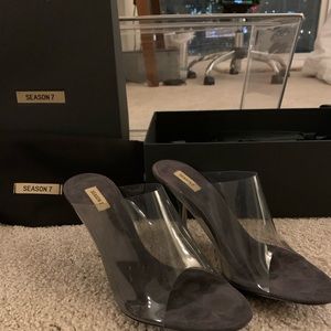 YEEZY SEASON 7 Mule Sandals
